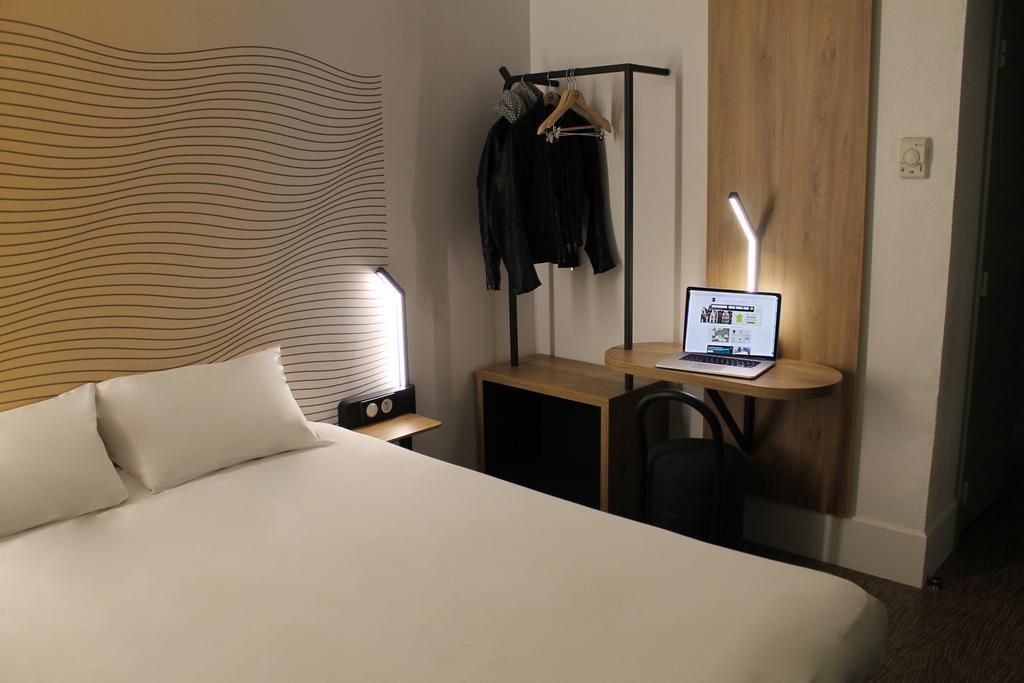 B&B Hotel Lille Centre Grand Palais Екстер'єр фото
